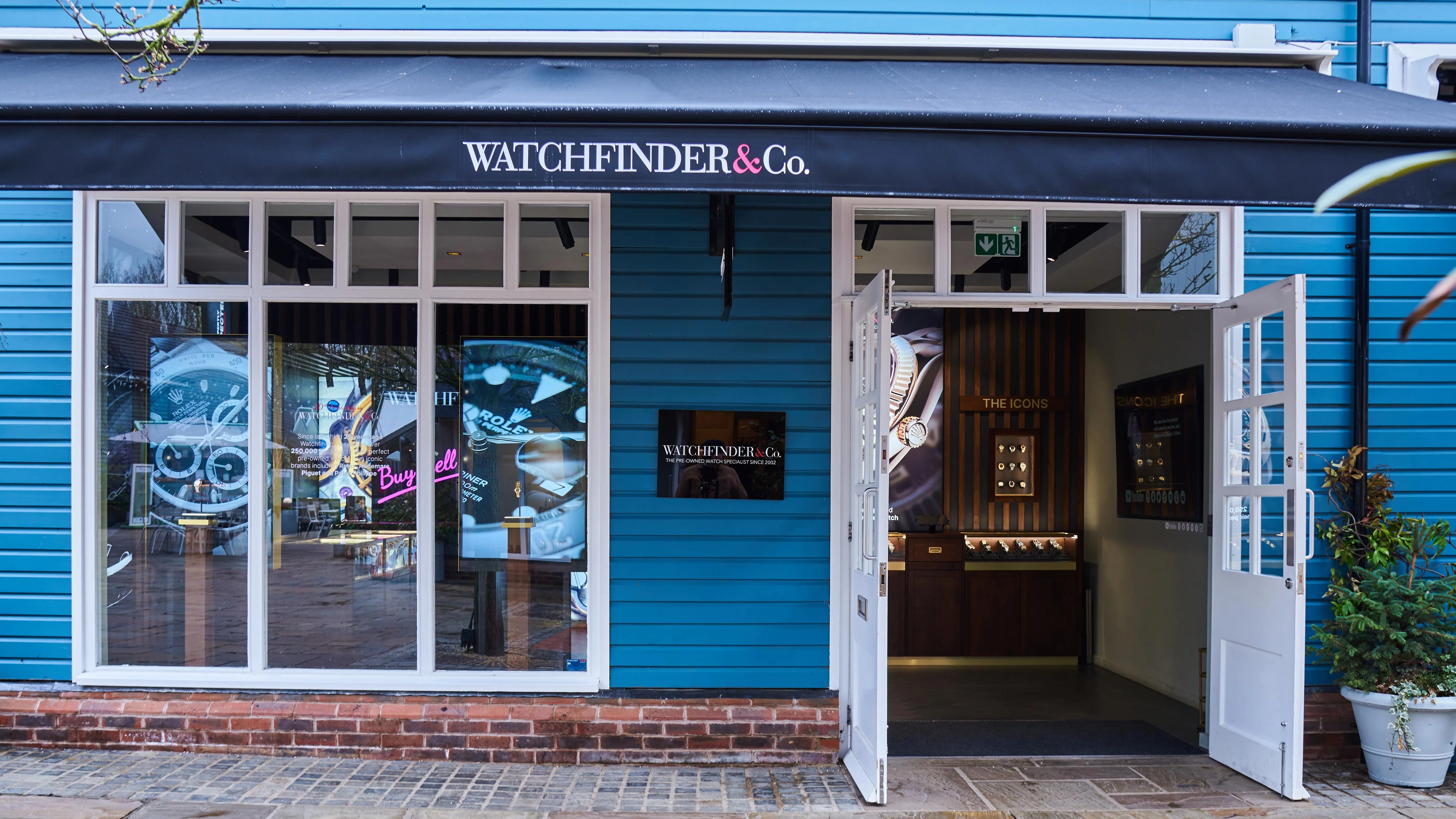 Watchfinder stores online